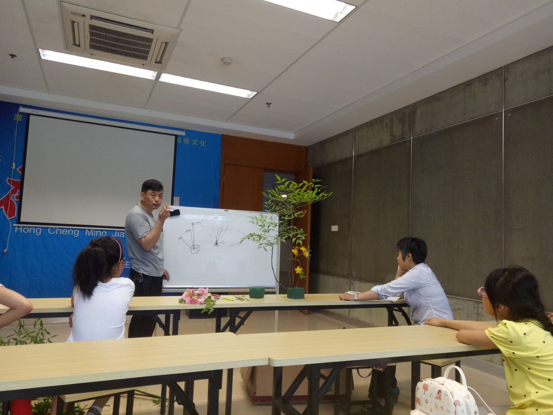 QQ图片20160627093343.jpg